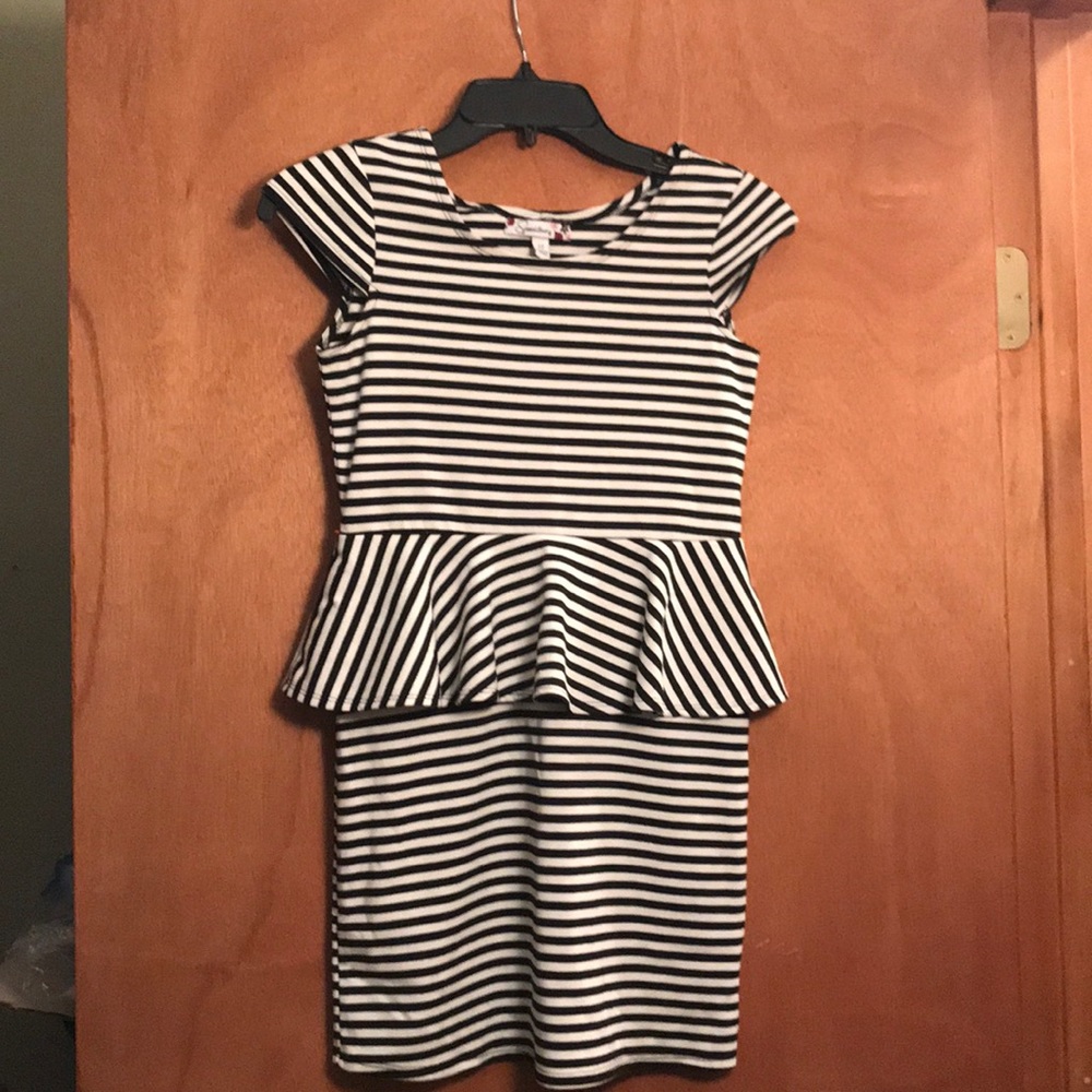 Girls dress